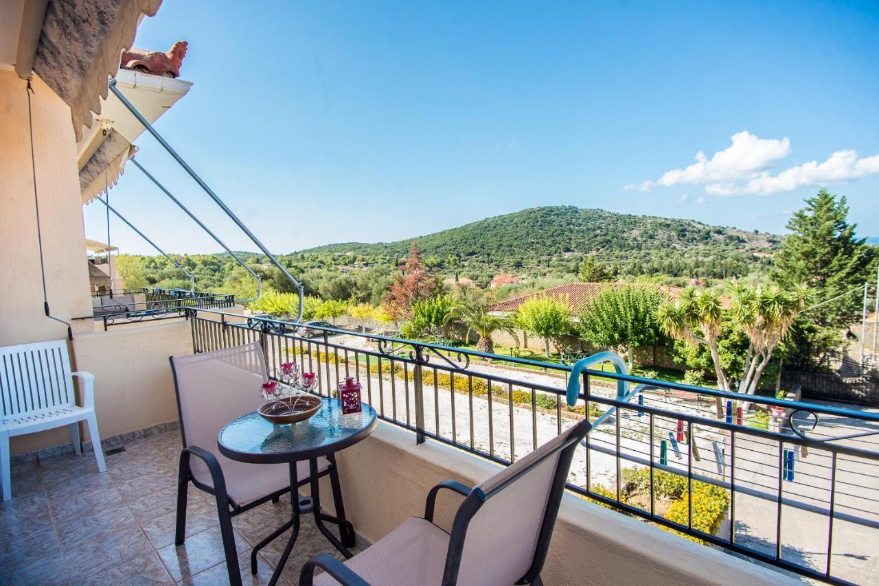 Aristotelis Apartments Razata Exterior photo