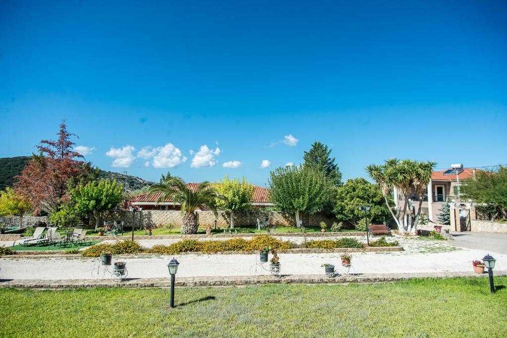 Aristotelis Apartments Razata Exterior photo